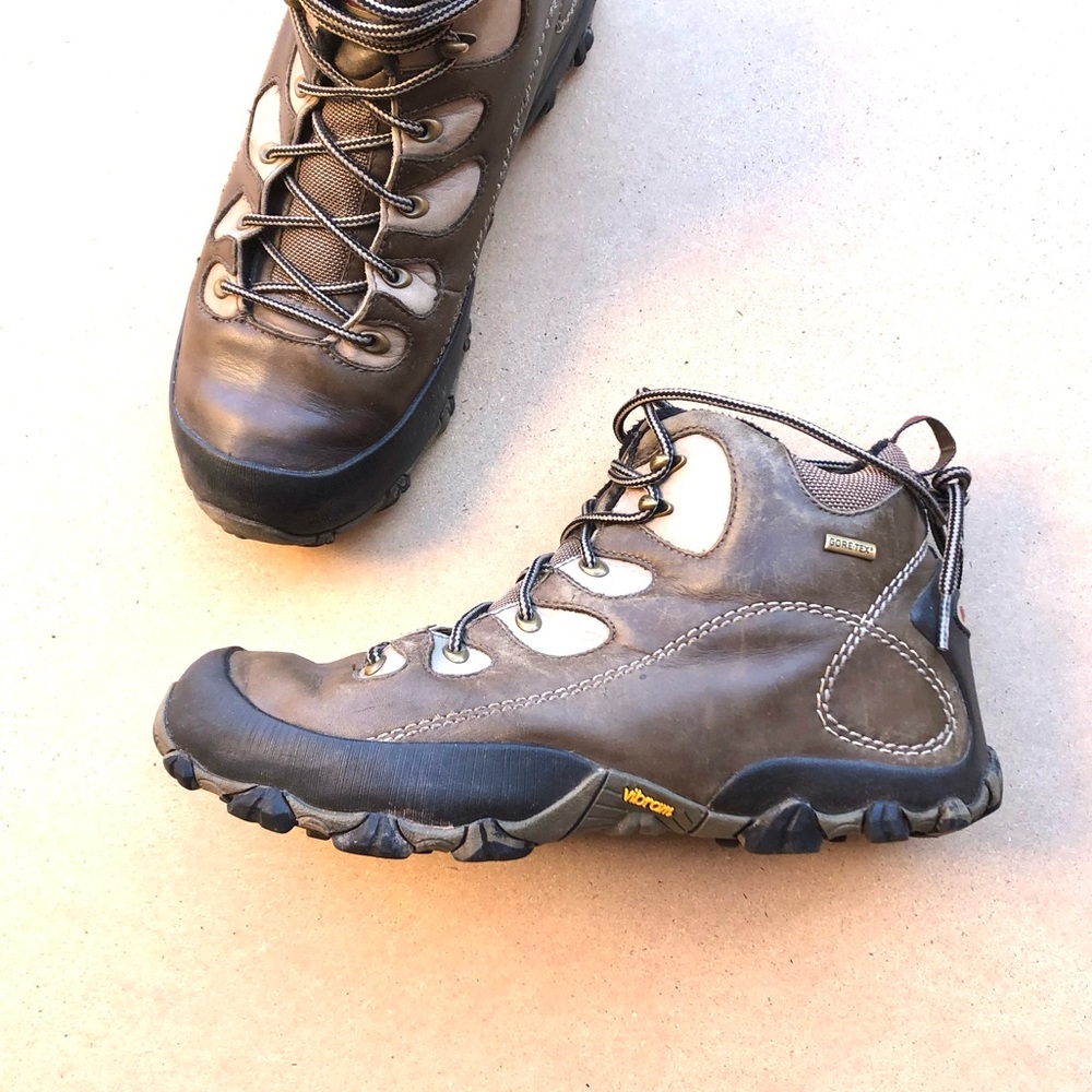 Patagonia Nomad Apilene Gore-Tex Vintage Boots Vibram Sole Men’s Sz 9 Excellent
